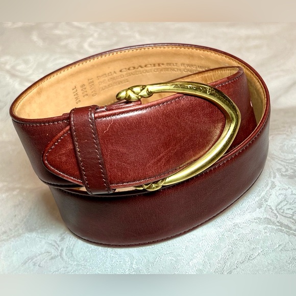 Coach ladies Belt with solid brass buckle. - Picture 2 of 12